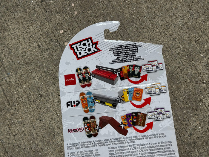 Tech Deck Krooked VS Series Fingerboard Completes