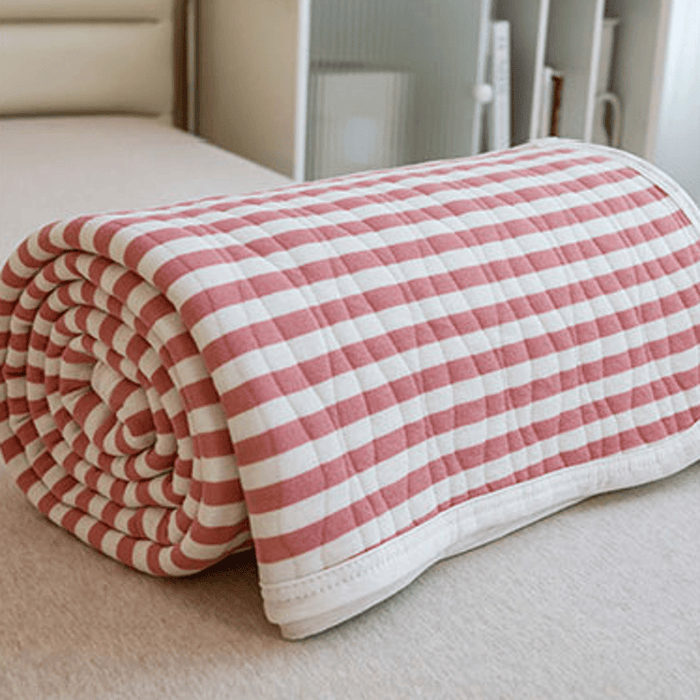 Ownkoti Blush Stripe Quilted Cotton Summer Quilt - image 0