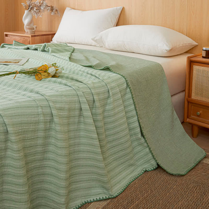 Thin Green Stripe / 59" × 79"